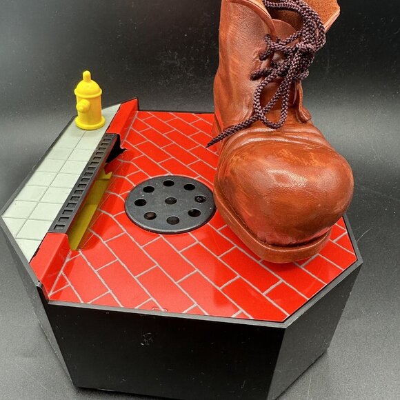 Vintage Poynter Cigarette Butt Stompin Ashtray Display w/ Boot 1977 see VIDEO - Picture 9 of 16